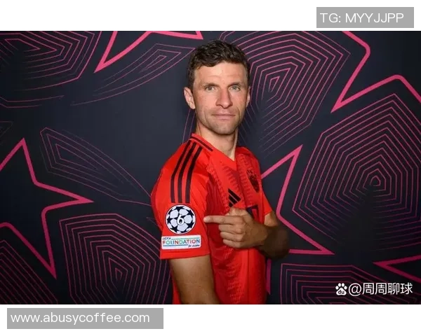 足坛巨星纷纷发声悼念传奇射手穆勒深情致敬足球永恒偶像