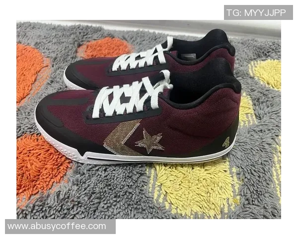 足球球星鞋码揭秘不同巨星脚大小对球场表现的影响